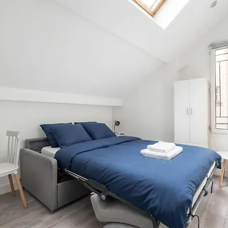 Tour Eiffel Apartment